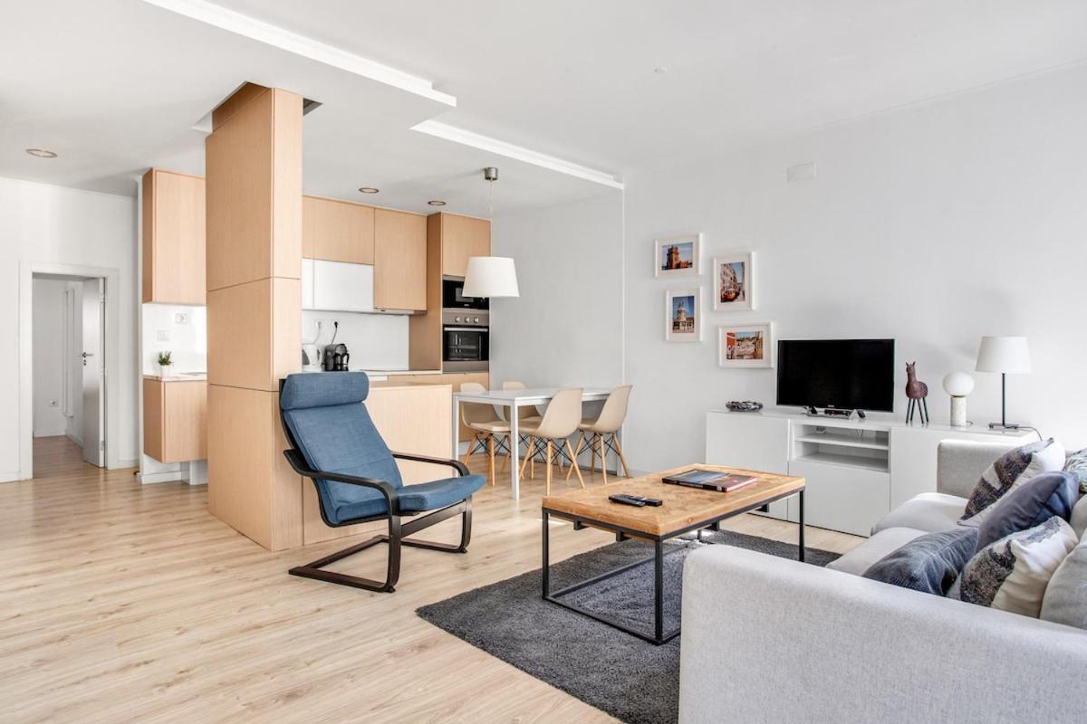 Modern 2 Bedroom Apartment In Estrela With Outside Terrace! Amazing For Families, Couples, Friends Лиссабон Экстерьер фото