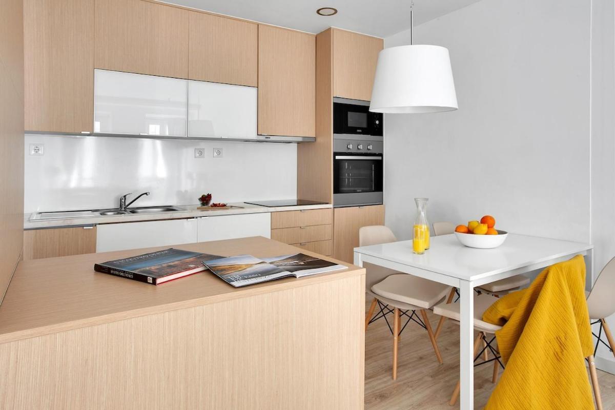 Modern 2 Bedroom Apartment In Estrela With Outside Terrace! Amazing For Families, Couples, Friends Лиссабон Экстерьер фото