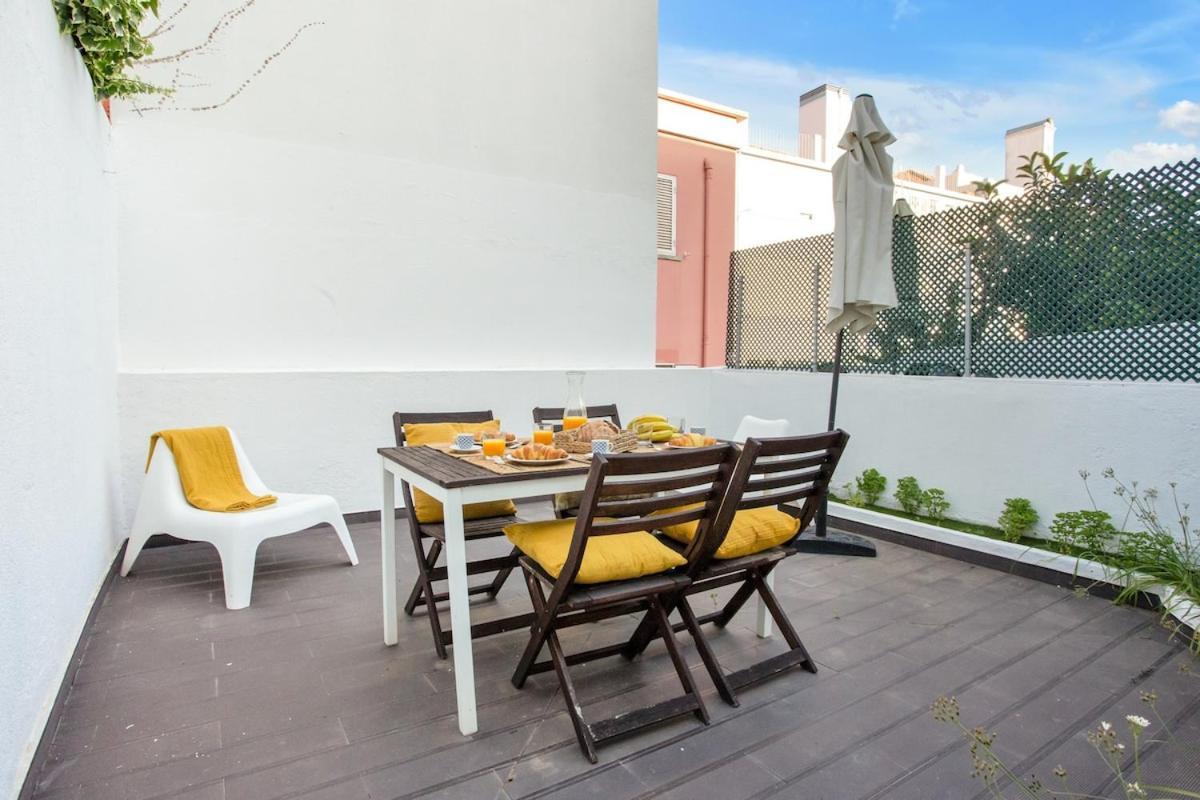 Modern 2 Bedroom Apartment In Estrela With Outside Terrace! Amazing For Families, Couples, Friends Лиссабон Экстерьер фото